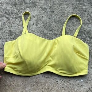 Shade & Shore Blue Bikini 38DD top only NWOT removable straps ribbed lined